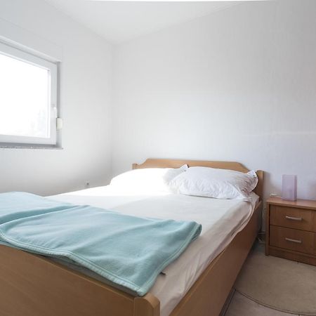 Jela Apartments Nin Bagian luar foto